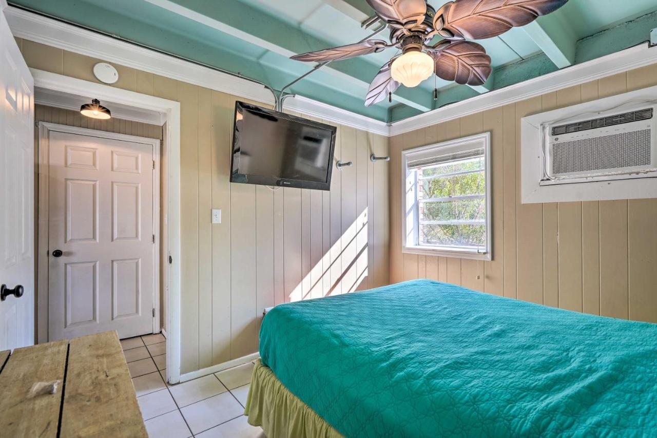Panama With Pool Access, Steps To Beach! Apartment Panama City Beach