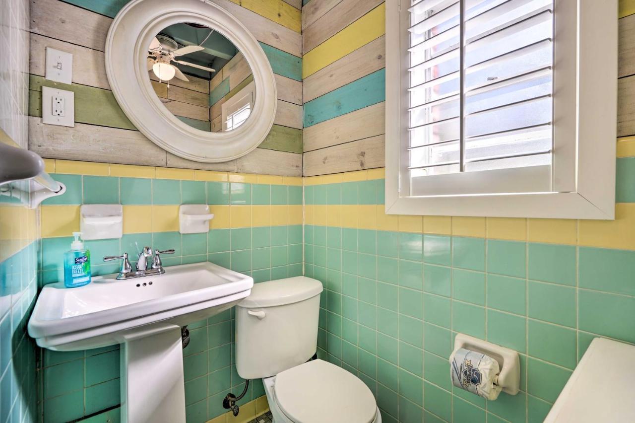 Panama With Pool Access, Steps To Beach! Panama City Beach